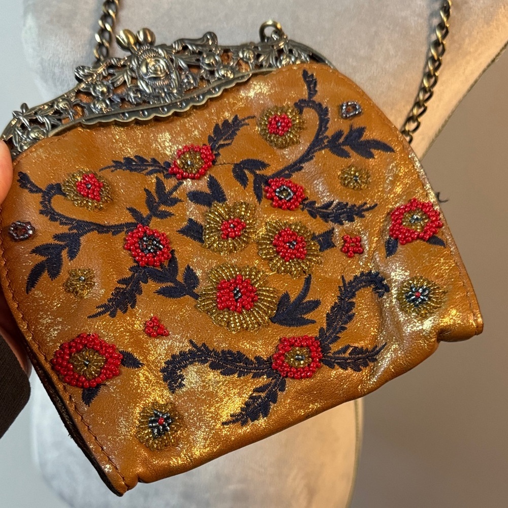 Patricia Nash Provençal Escaoe Beaded Carmonita Small Frame leather Clutch EUC - Picture 6 of 15